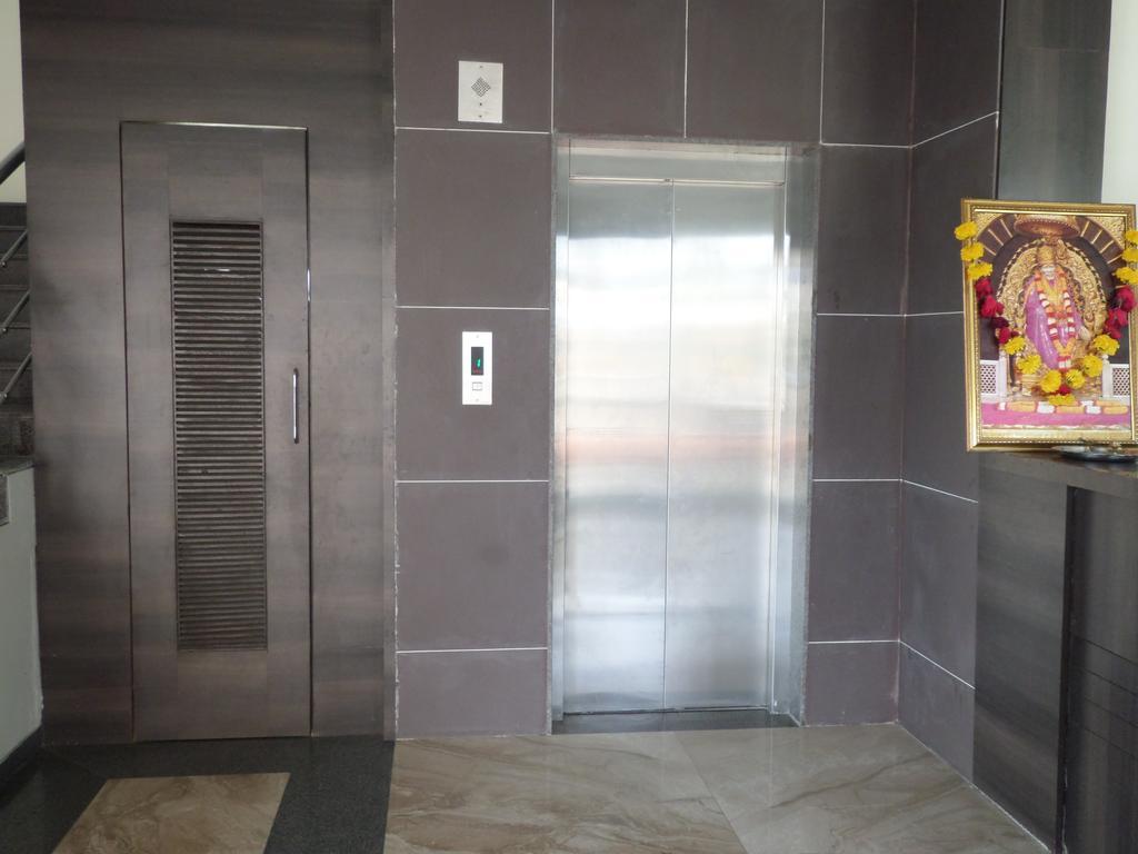 ホテルSai Heera Residency シルディ エクステリア 写真